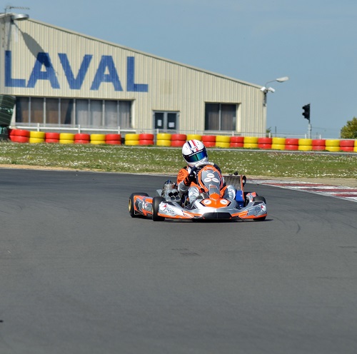 photo d'un karting sur la piste. Photo prise par Romane Didier